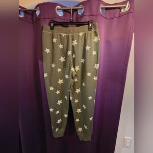 Green Pink Rose Star-Patterned Bottoms
